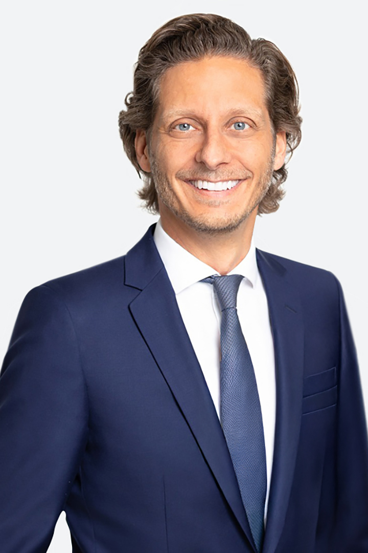 Dr. Karsten Kinast, LL.M.